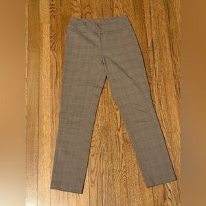 Patterned neutral ankle length elastic waist slacks